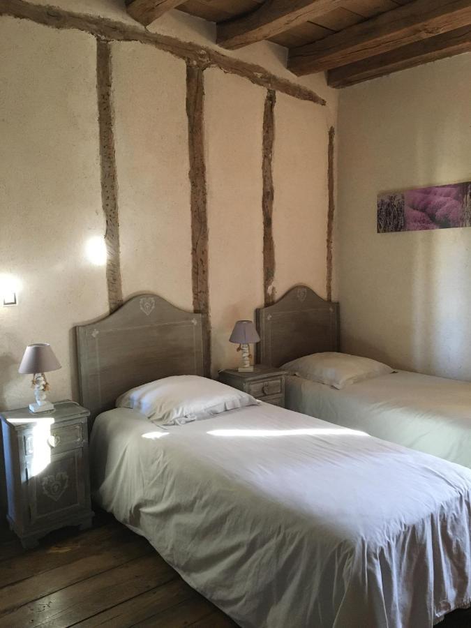 "La Maison De Villars" Au Coeur De La Nature Pressac Luaran gambar